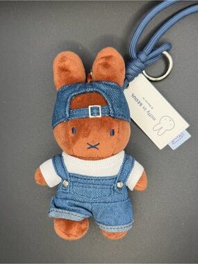 Korean  Exclusive Melanie in Denim outfits Plush /keychain MF14
